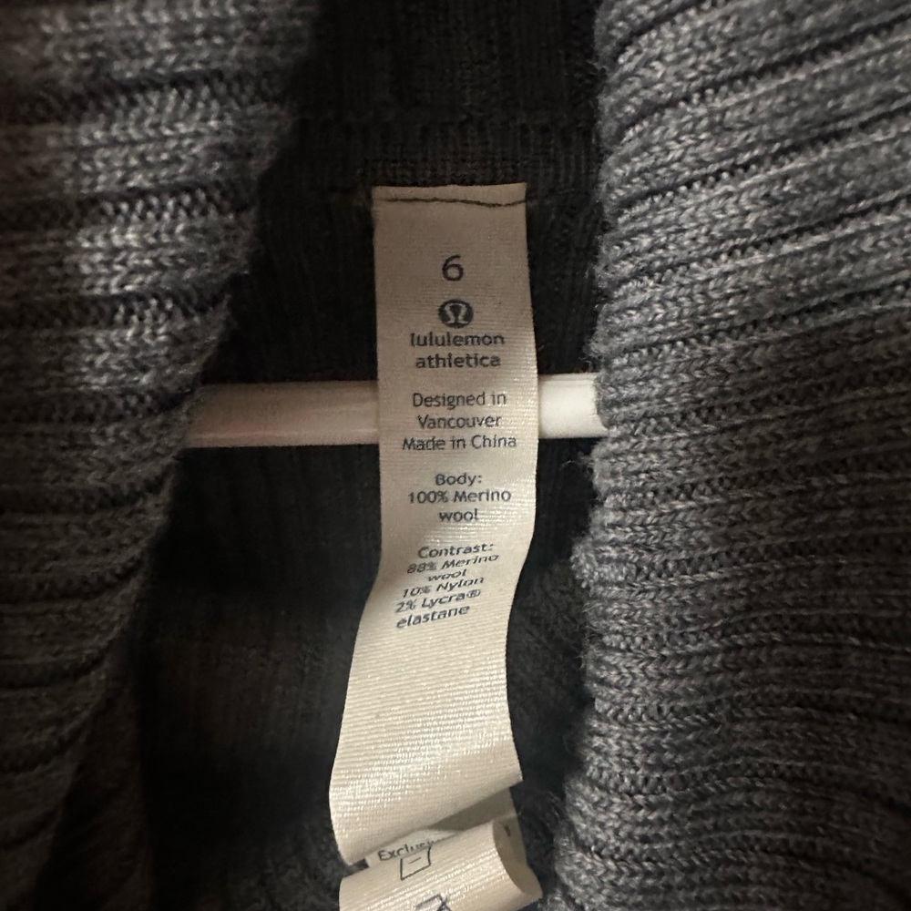 Lululemon Sweat And‎ Savasana Sweater Size 6 - Picture 5 of 8